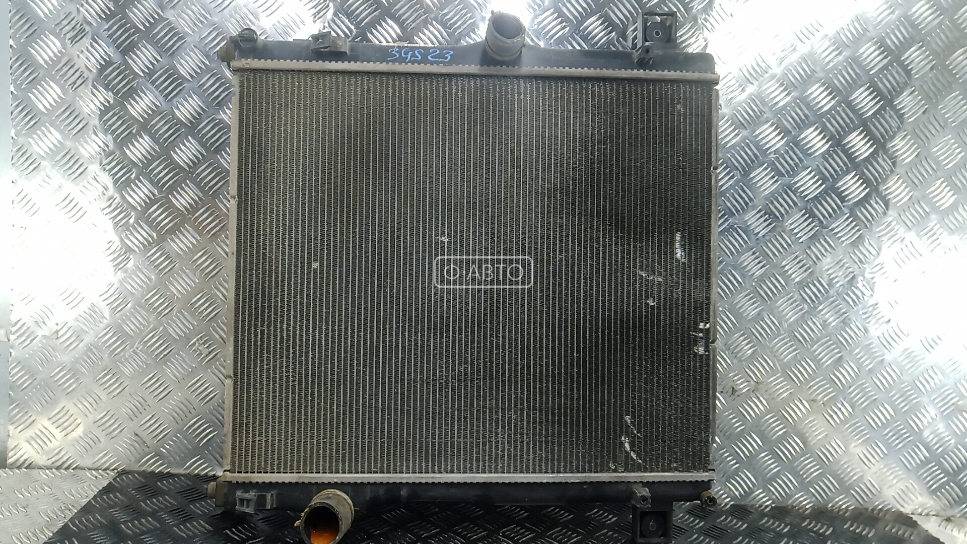 Радиатор основной - Dodge Nitro