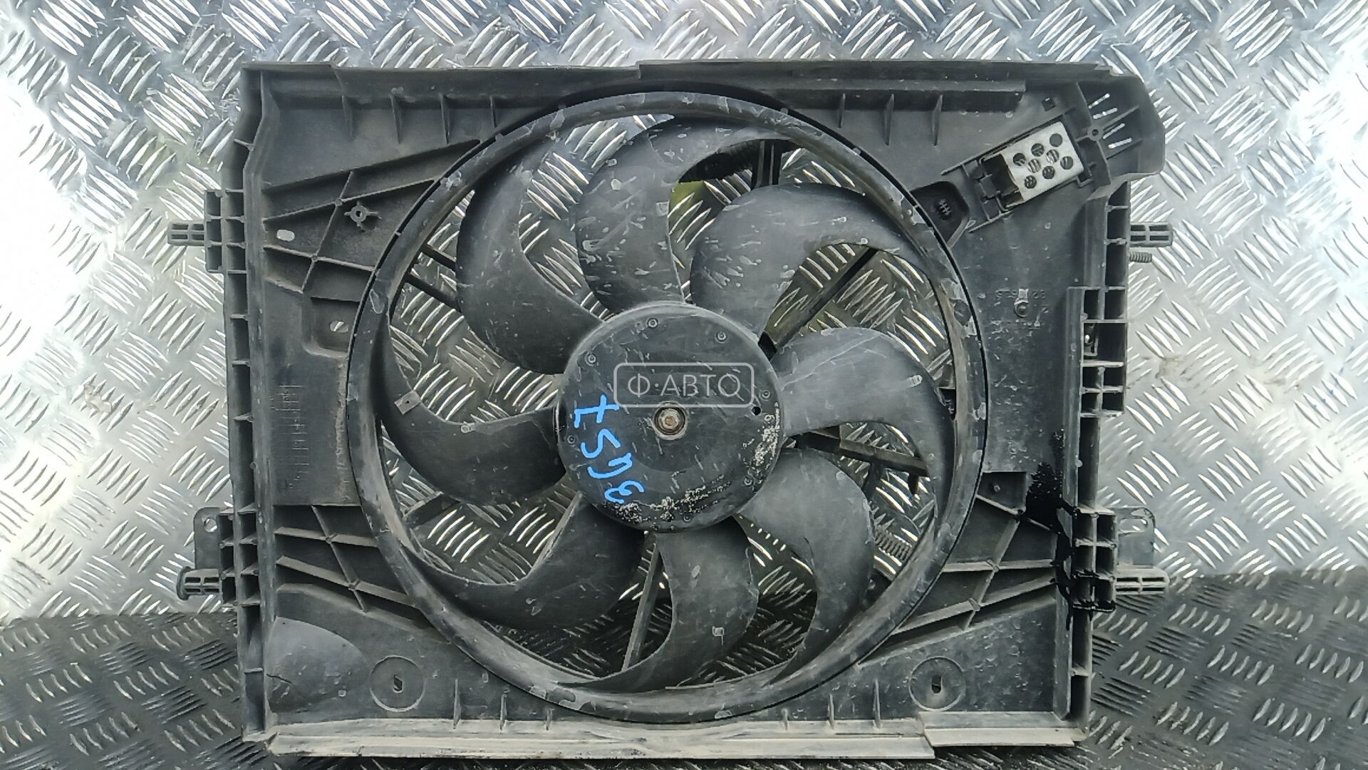 Вентилятор радиатора основного Renault Captur купить в Беларуси