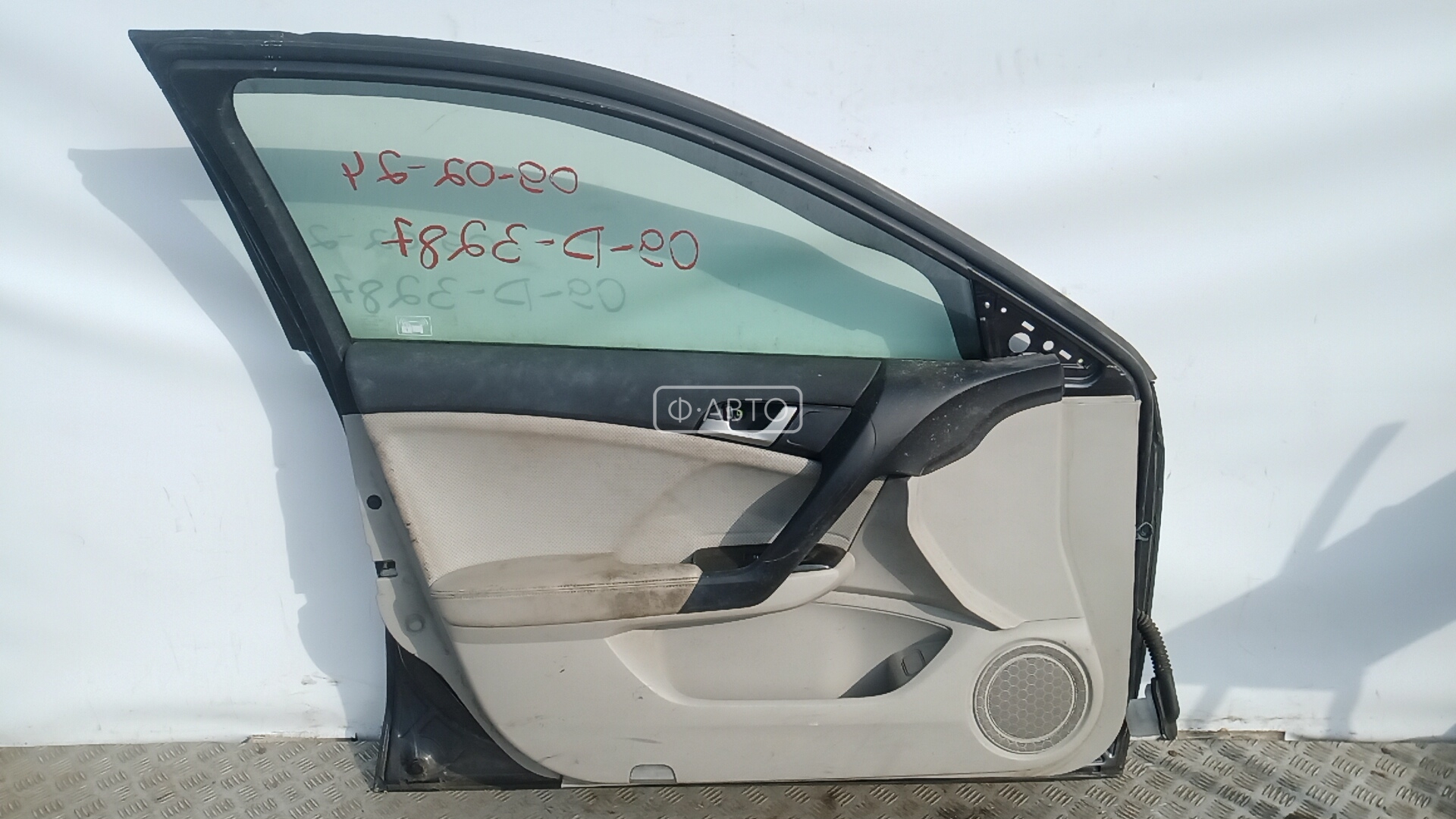 Дверь передняя левая Honda Accord 8 купить в Беларуси