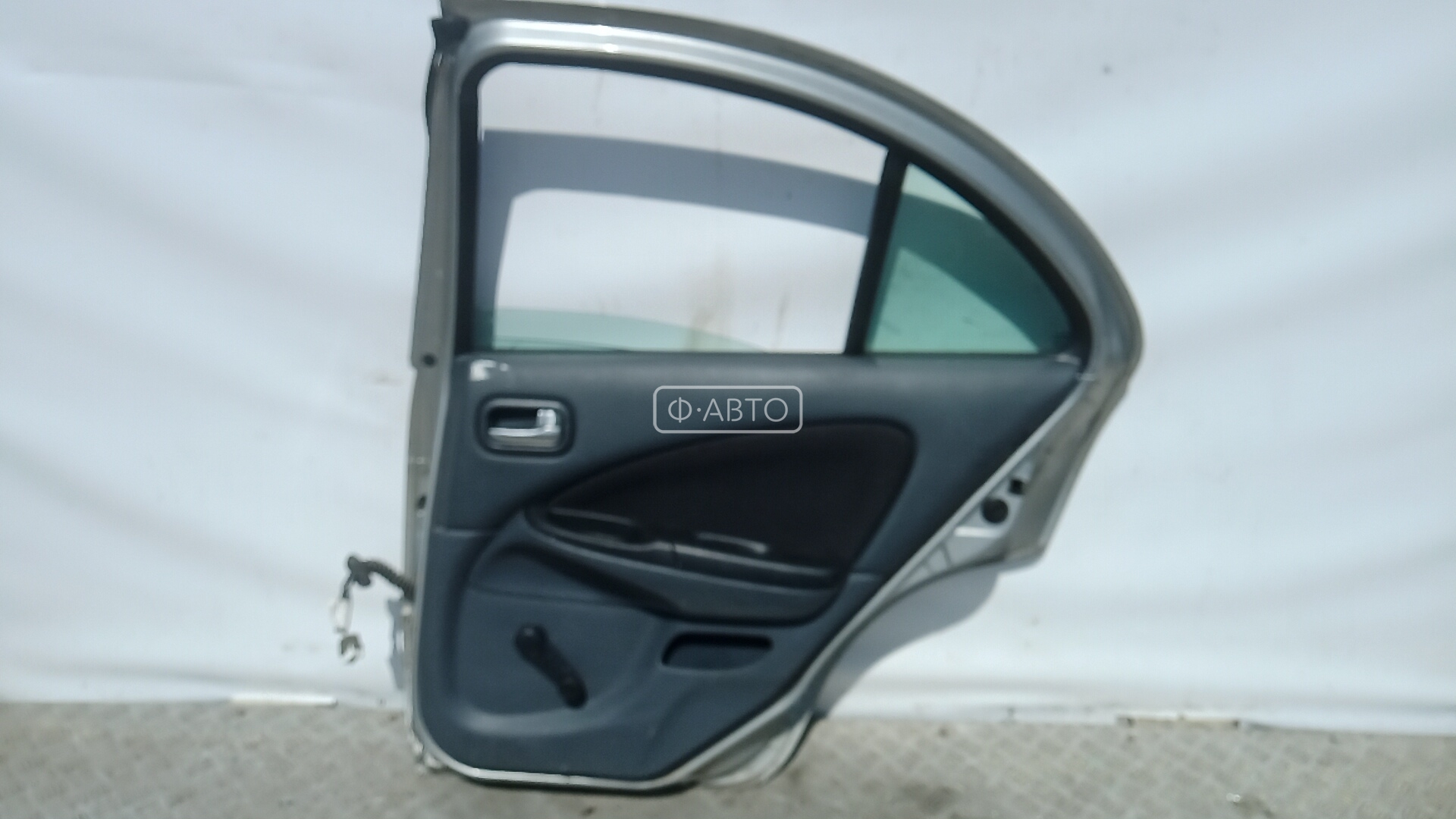 Дверь задняя правая Nissan Almera N16 купить в Беларуси