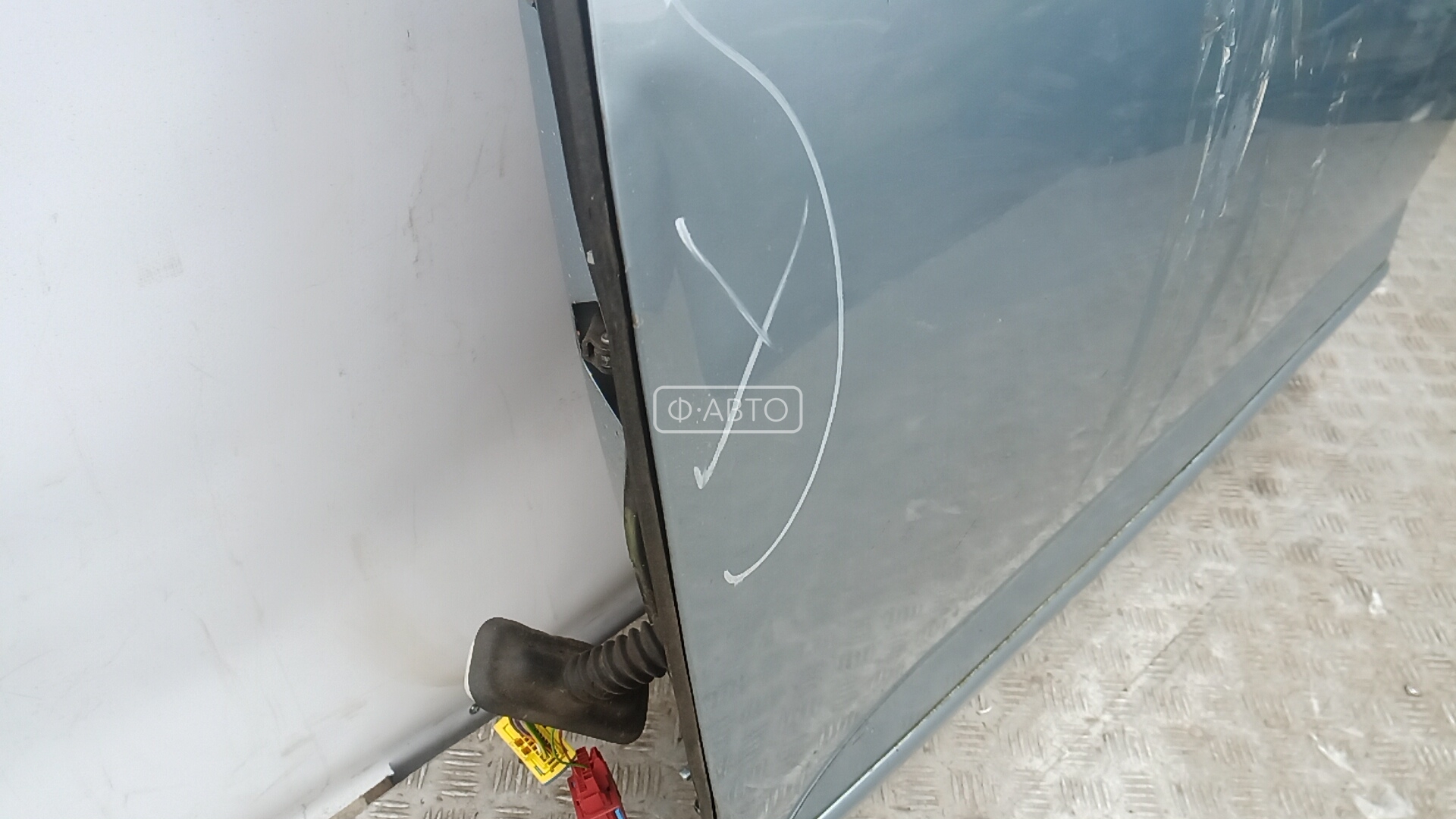 Дверь передняя левая Peugeot 5008 купить в Беларуси