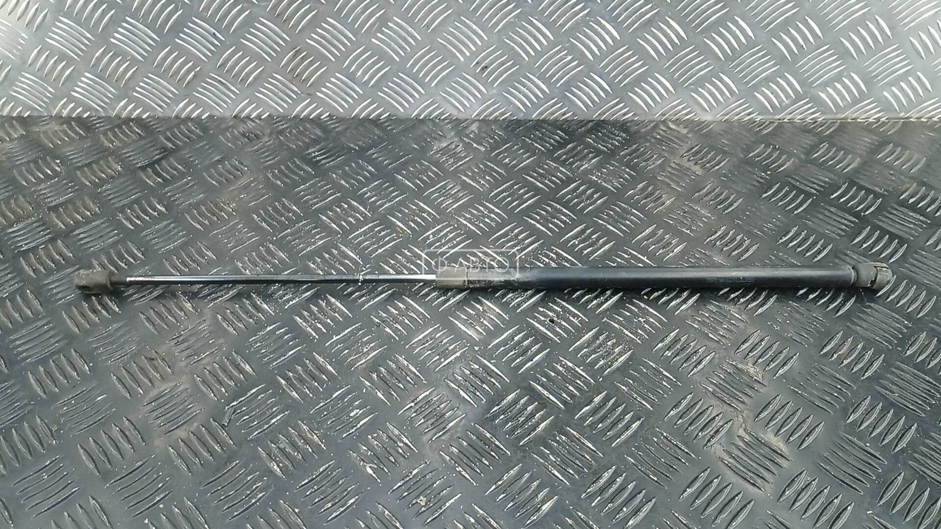 Амортизатор багажника - Mercedes ML W163 (1998-2004)