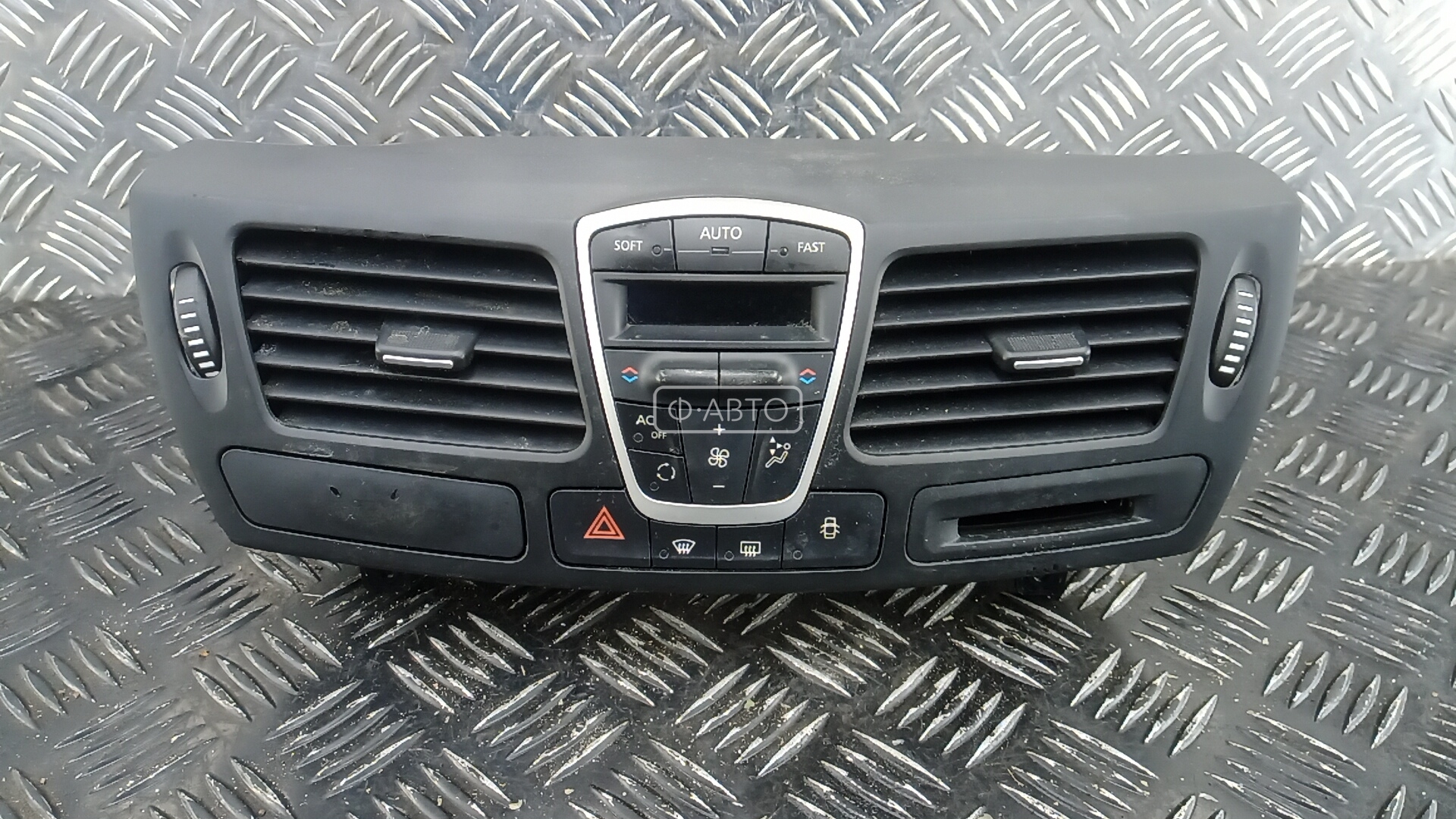 Блок управления климат-контроля - Renault Laguna 3 (2008-2015)