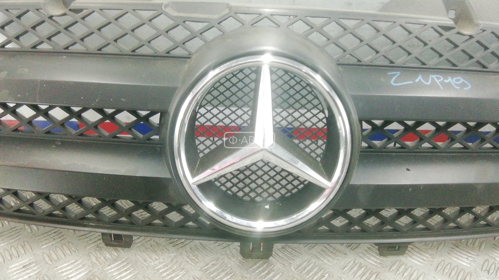 Решетка радиатора Mercedes Sprinter 2 (W906) купить в Беларуси
