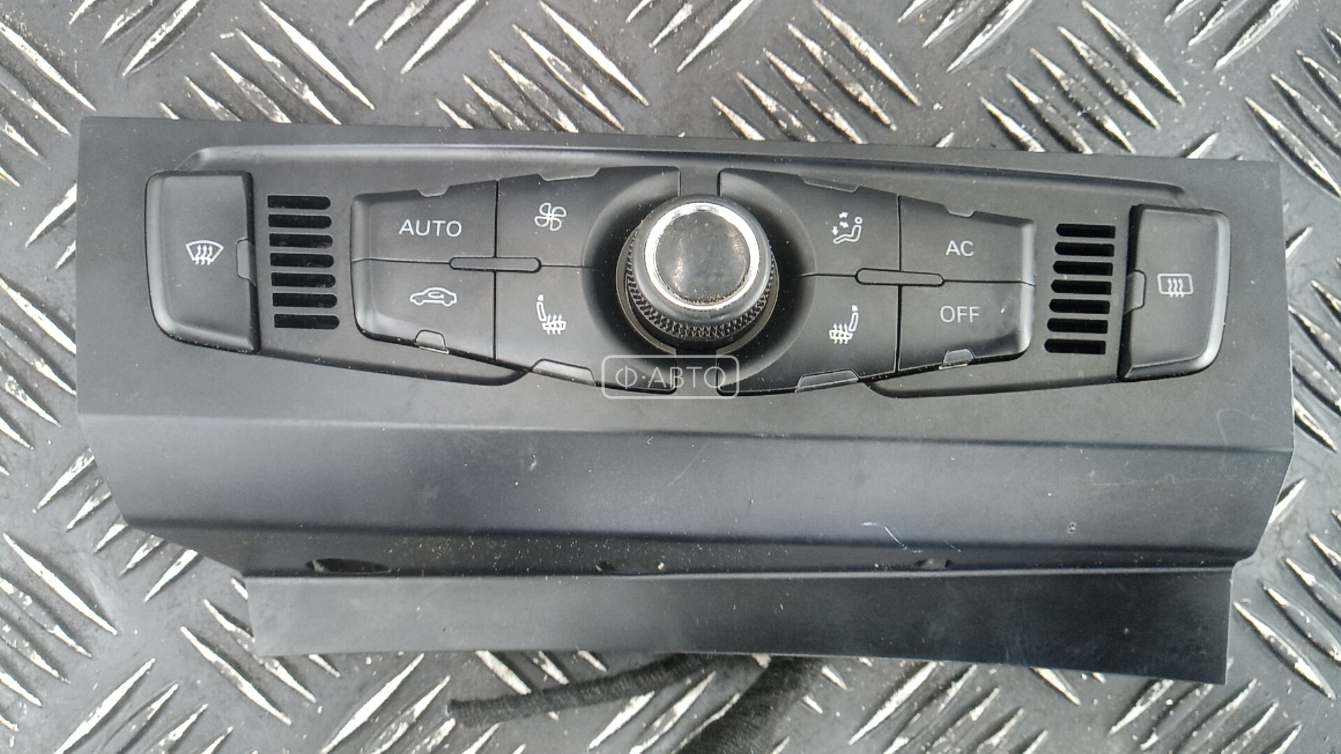 Блок управления климат-контроля - Audi A5 8T (2007-2016)