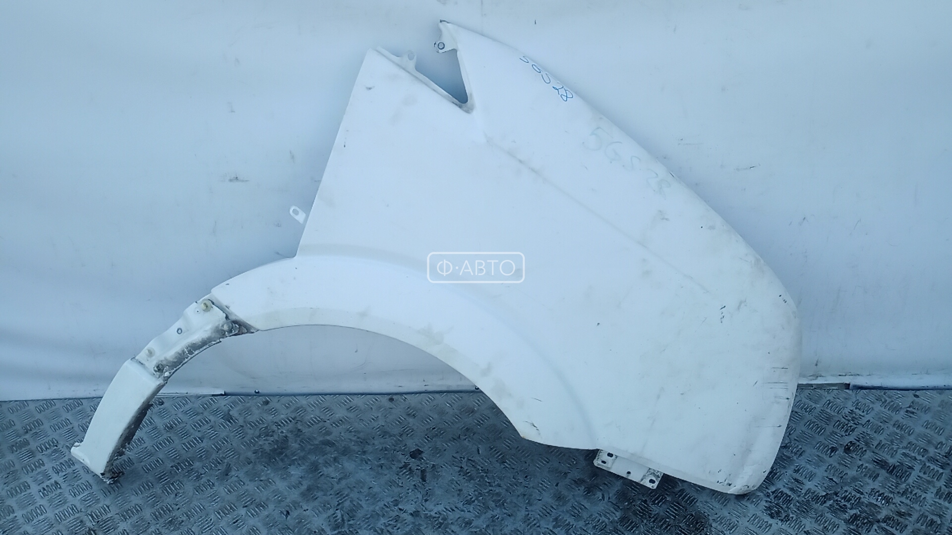 Крыло переднее правое Volkswagen Crafter 1 купить в Беларуси