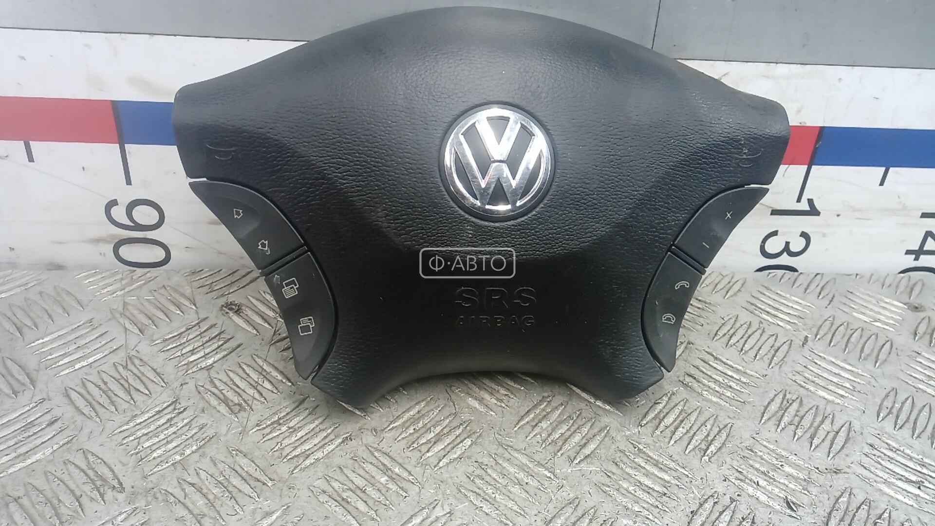 Подушка безопасности (Airbag) водителя - Volkswagen Crafter (2006-2011)