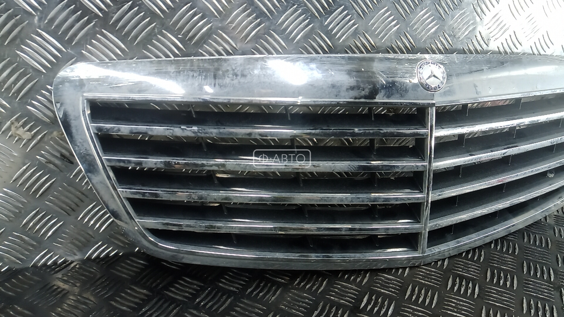 Решетка радиатора Mercedes S-Class (W221) купить в Беларуси
