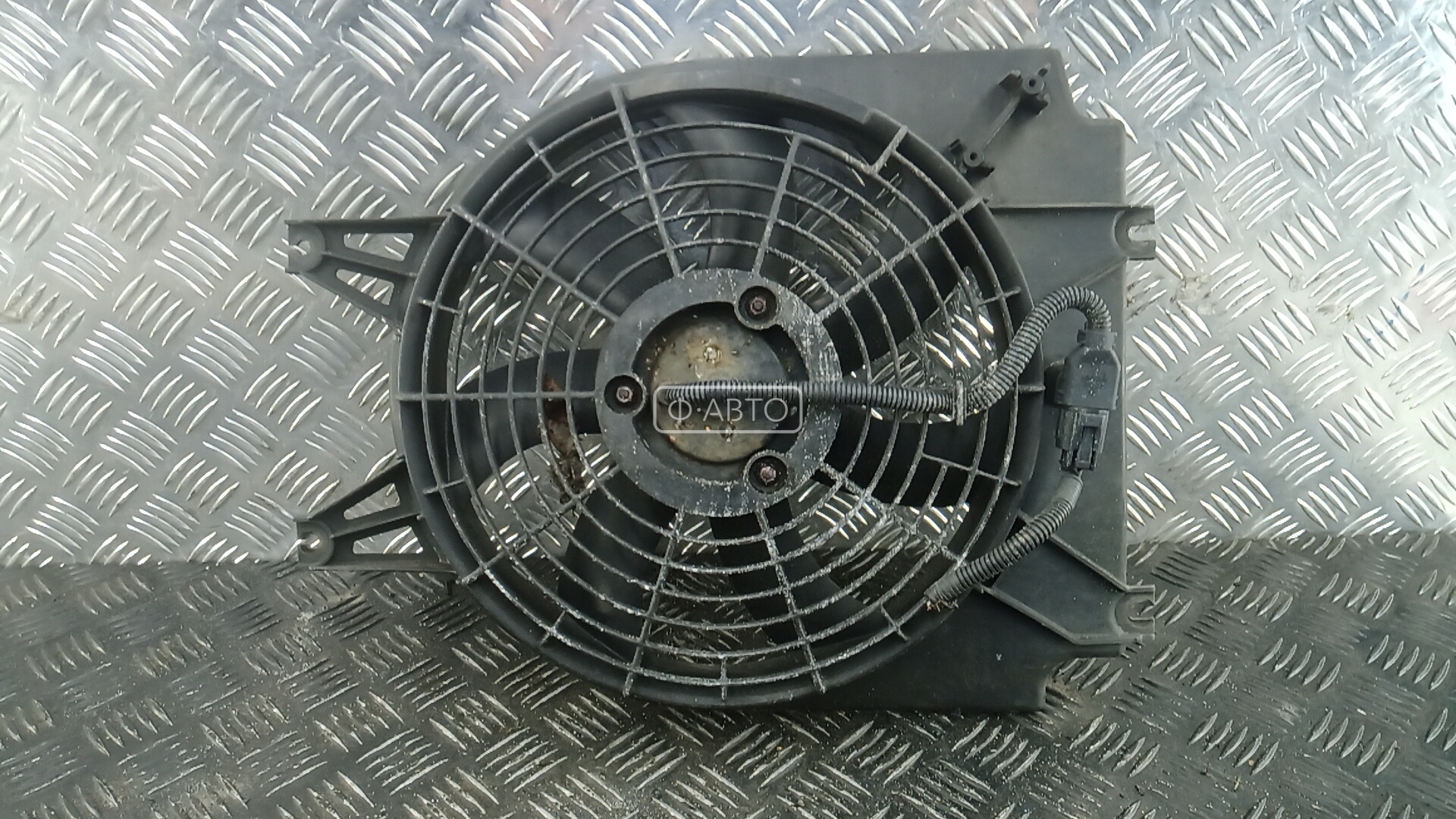 Вентилятор радиатора основного Kia Sorento 1 купить в Беларуси