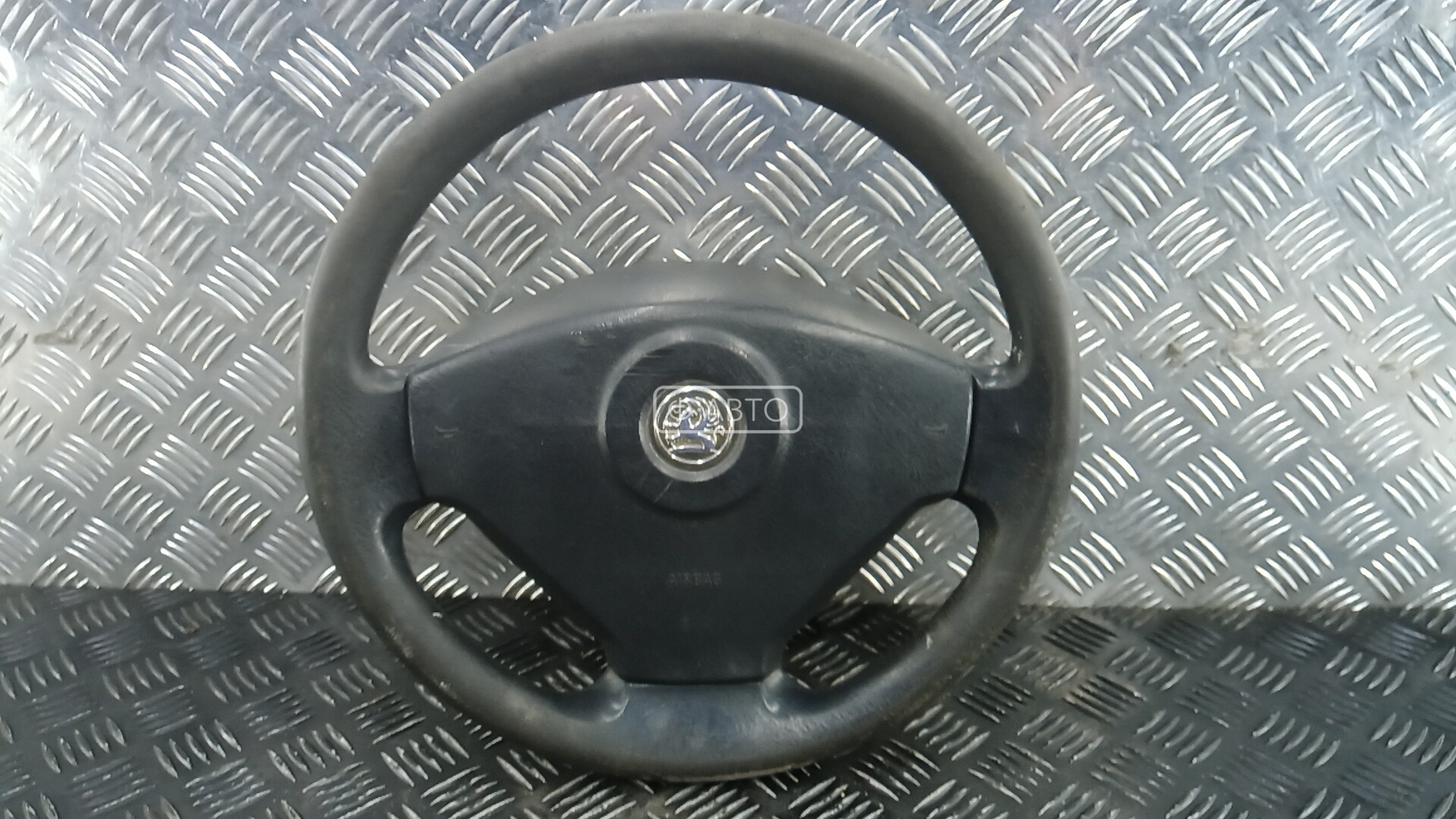 Рулевое колесо (руль)