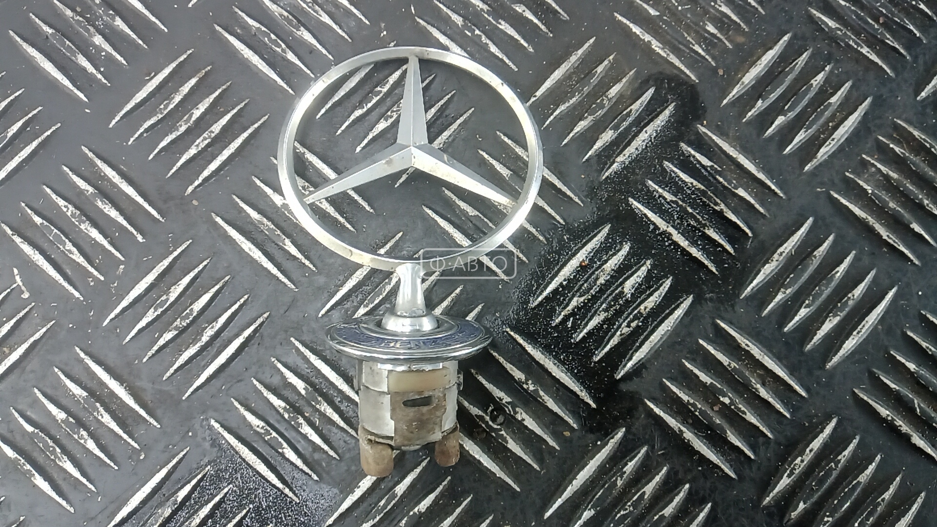 Эмблема - Mercedes E W211 (2002-2009)