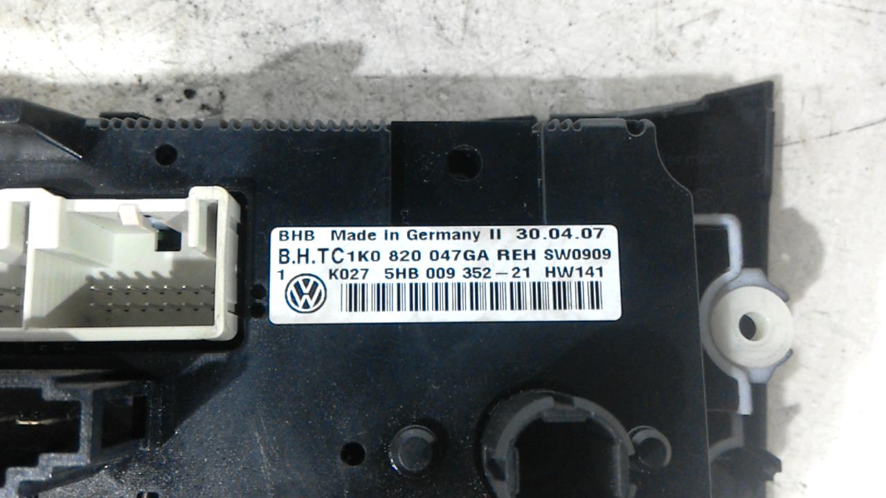 Переключатель отопителя (печки) Volkswagen Passat 6 купить в России