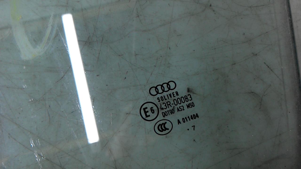 Стекло двери передней левой Audi A6 C5 купить в России