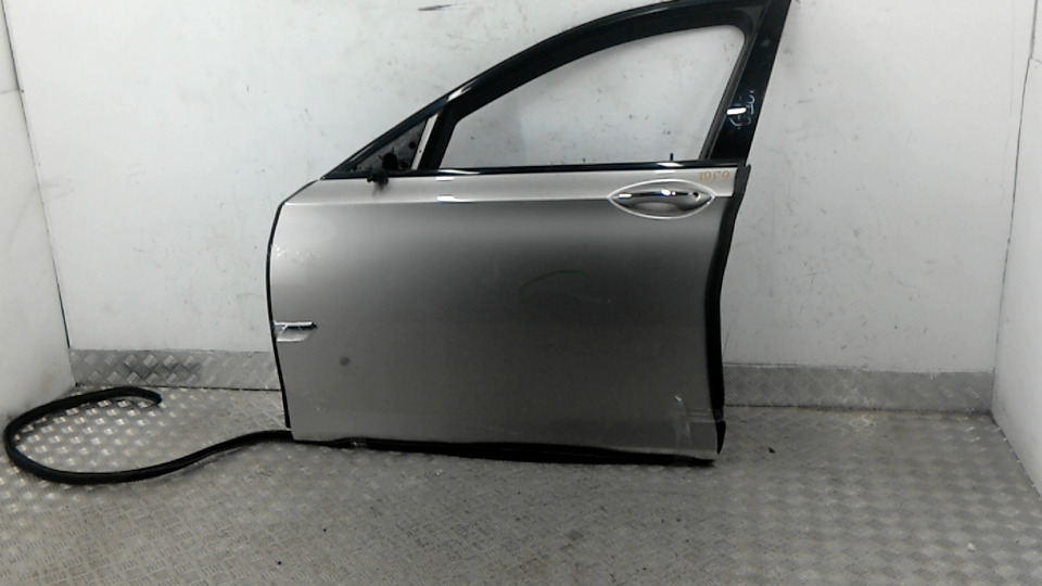 Дверь боковая - BMW 7 F01/F02 (2008-2015)