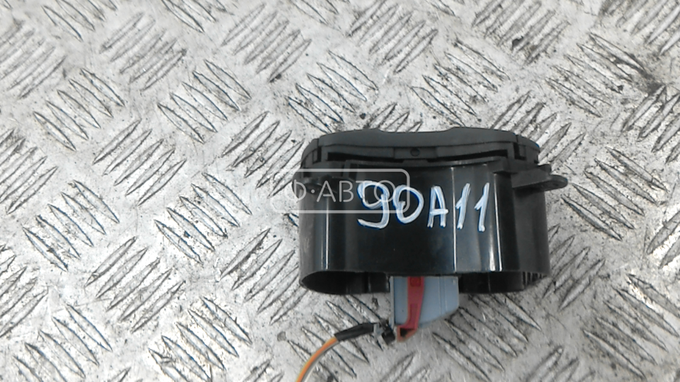 Кнопка аварийной сигнализации Fiat Doblo 2 (223) купить в Беларуси