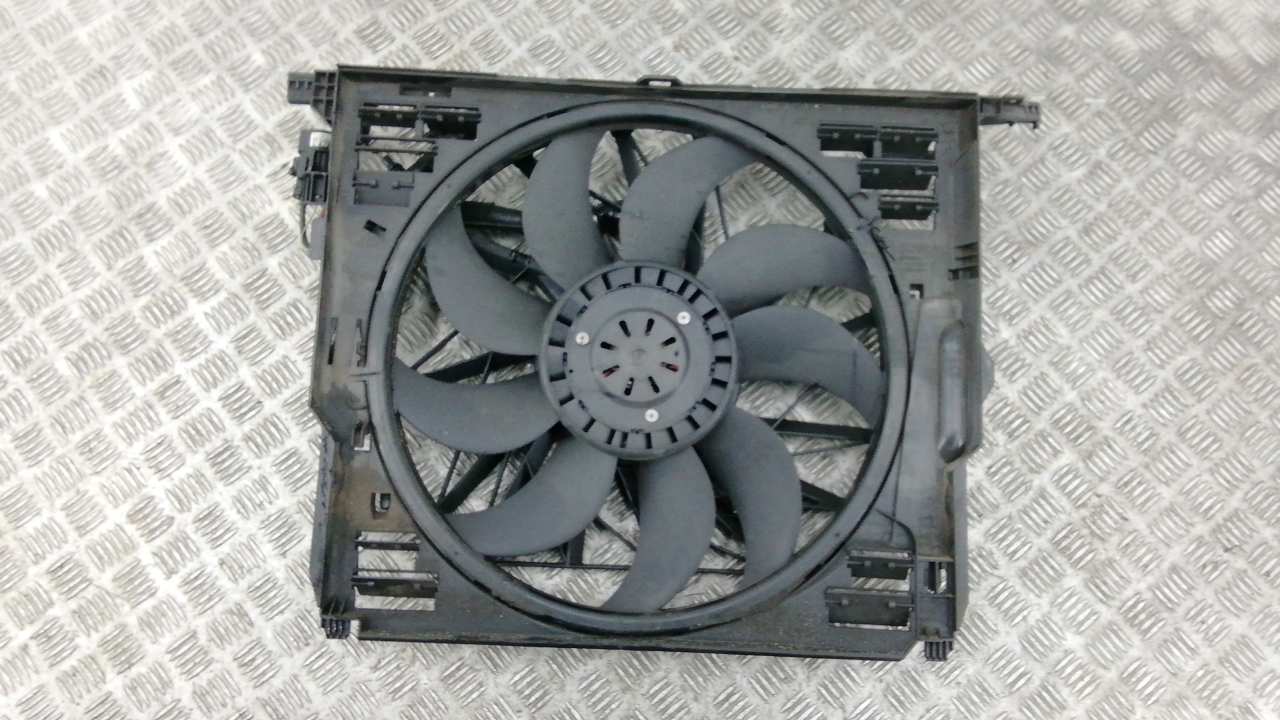 Вентилятор радиатора основного - BMW 7 F01/F02 (2008-2015)